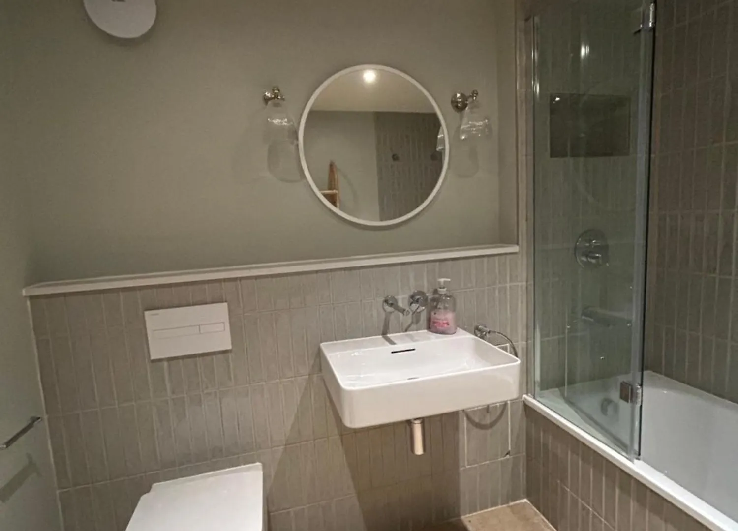 1 Cruck Cottage Cowbridge Apartment